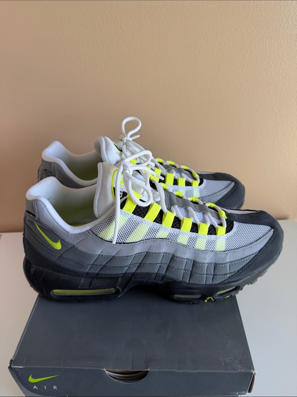 Nike Air Max 95 - Picture 3 of 8